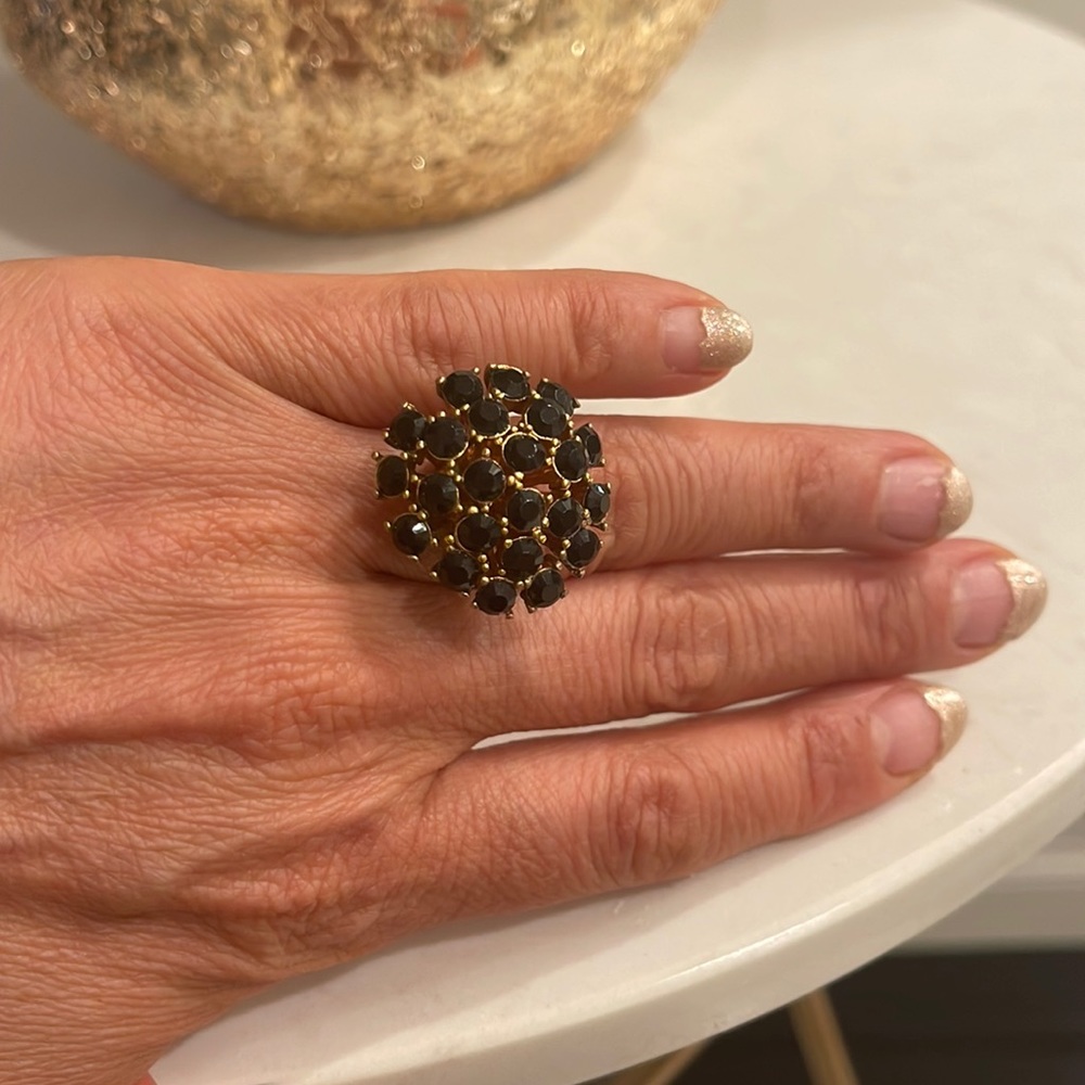 Vintage black onyx gold ring